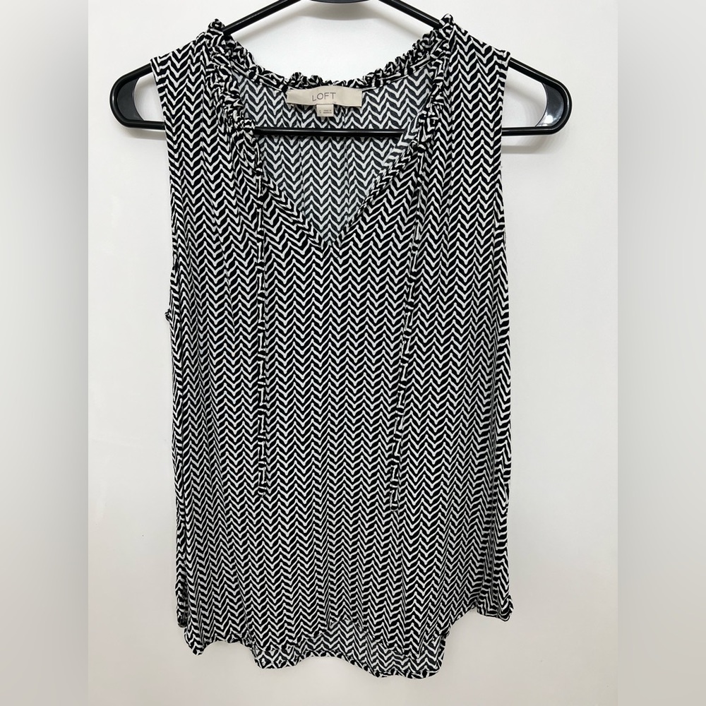 *SOLD* LOFT Chevron Ruffle Tie Shell
